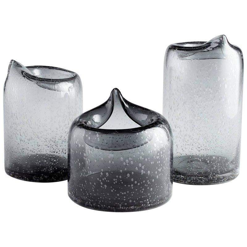 Oxtail Vase By Cyan Design